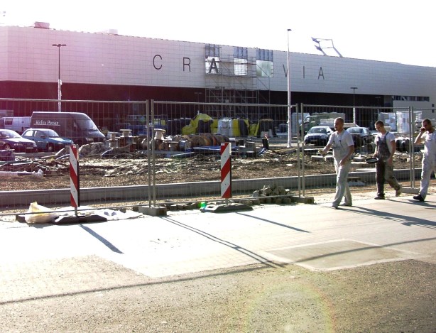 OLYMPUS DIGITAL CAMERA