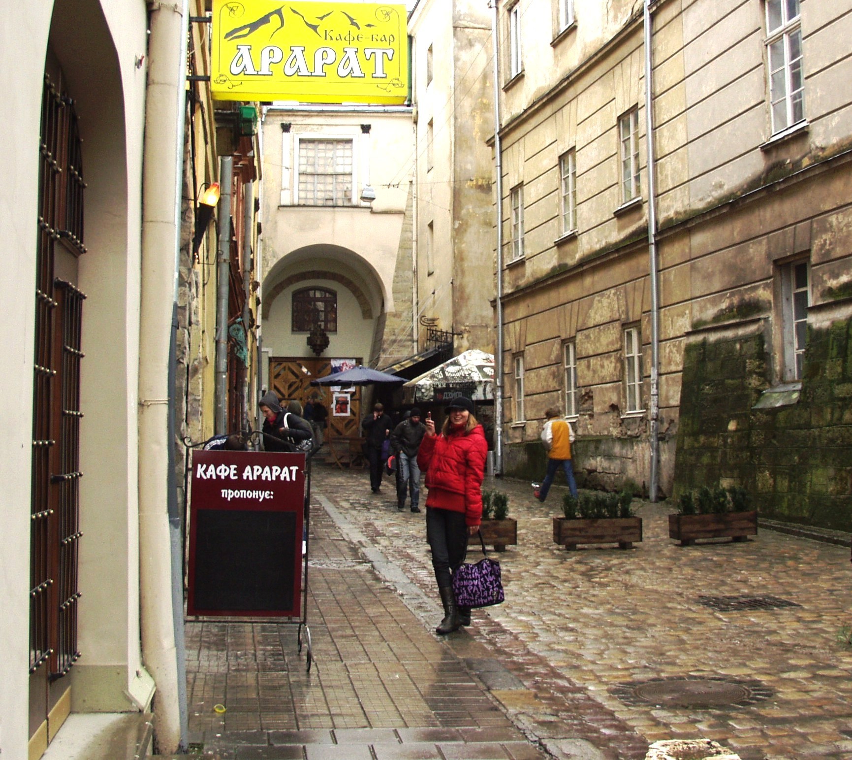 OLYMPUS DIGITAL CAMERA