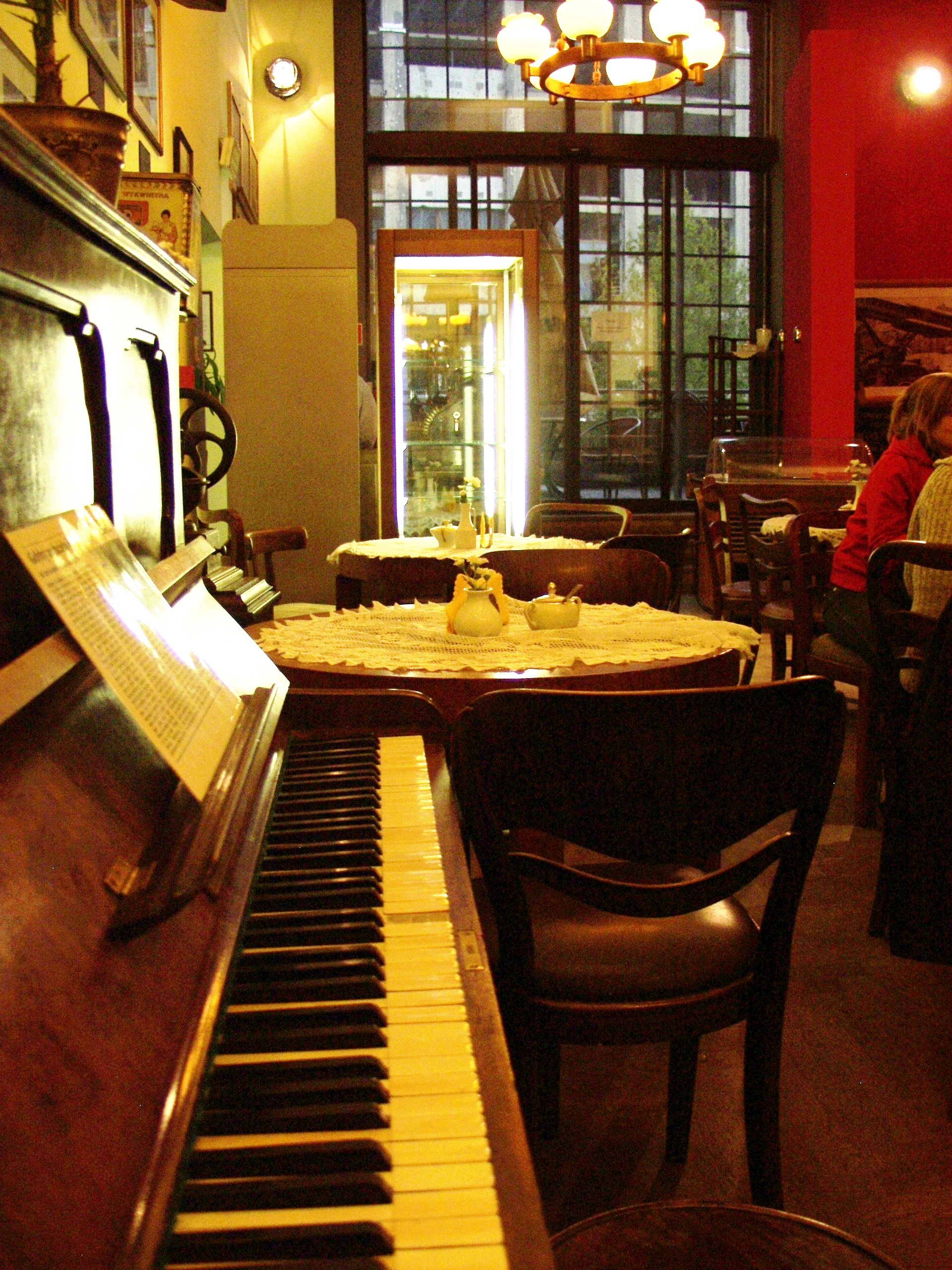 OLYMPUS DIGITAL CAMERA