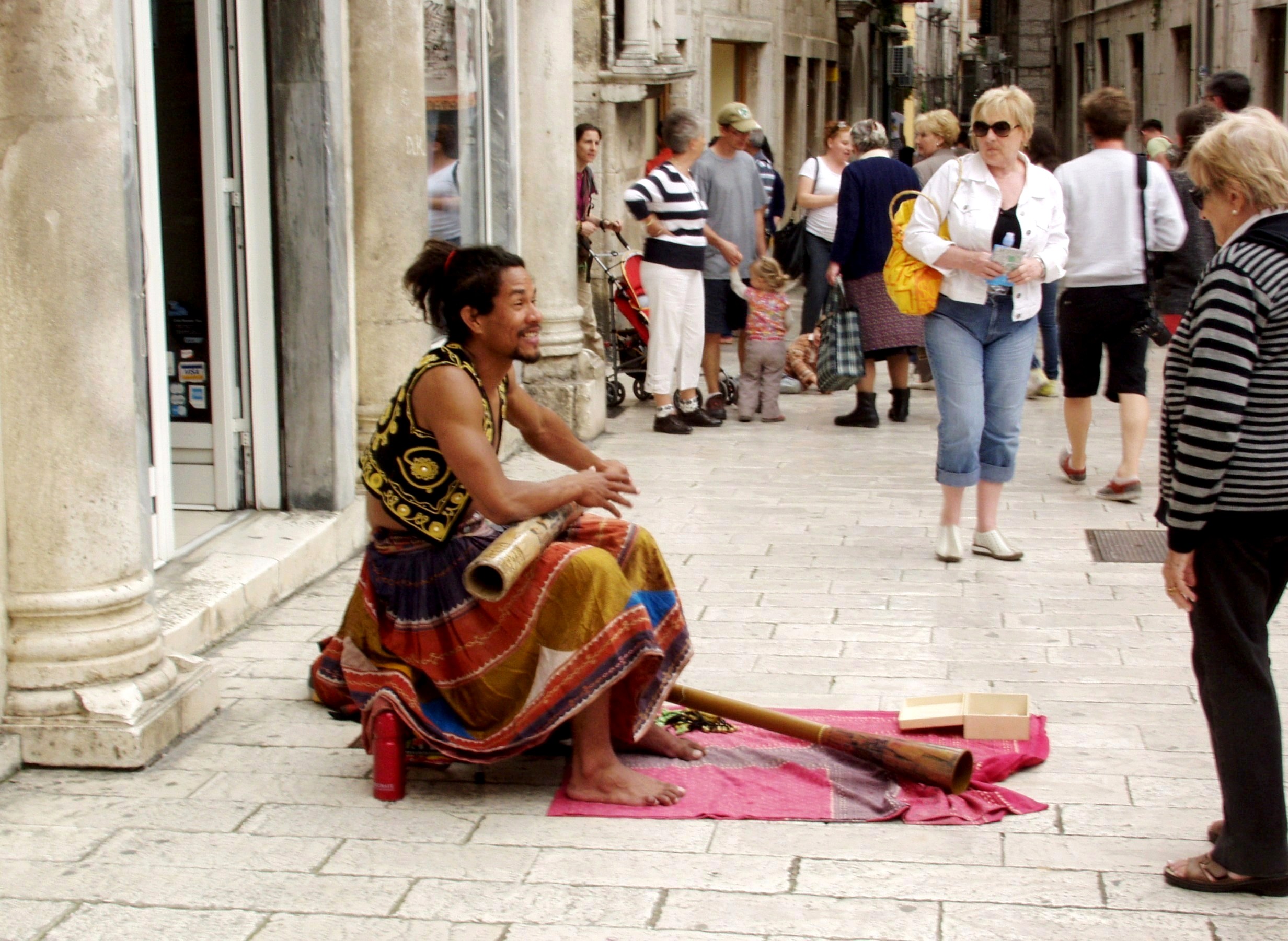 OLYMPUS DIGITAL CAMERA